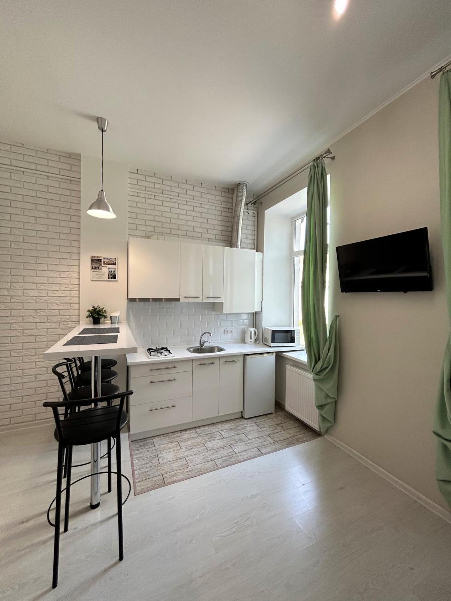 Modern Apartment In Old City Center Lviv Extérieur photo