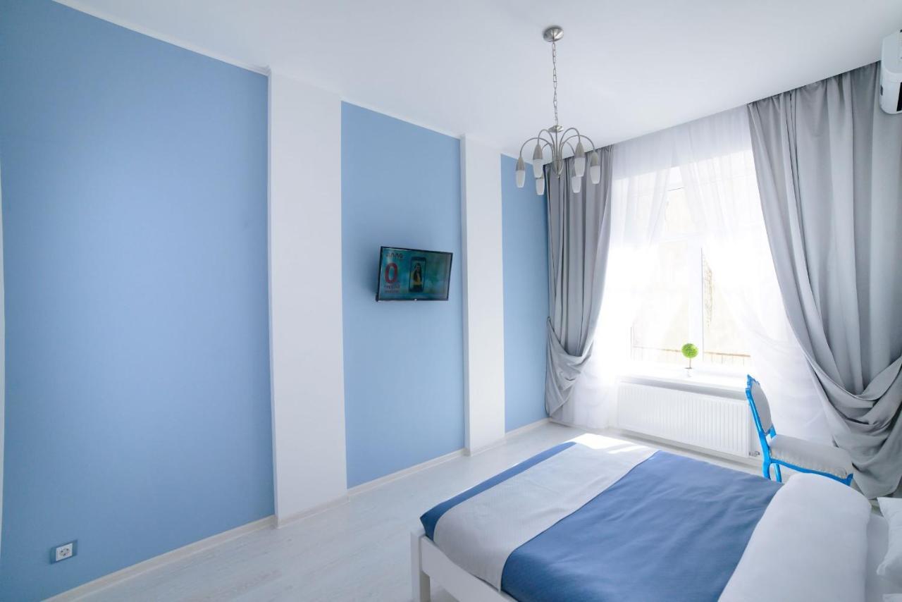 Modern Apartment In Old City Center Lviv Extérieur photo