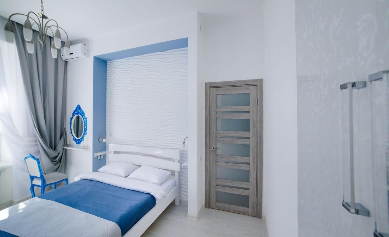 Modern Apartment In Old City Center Lviv Extérieur photo