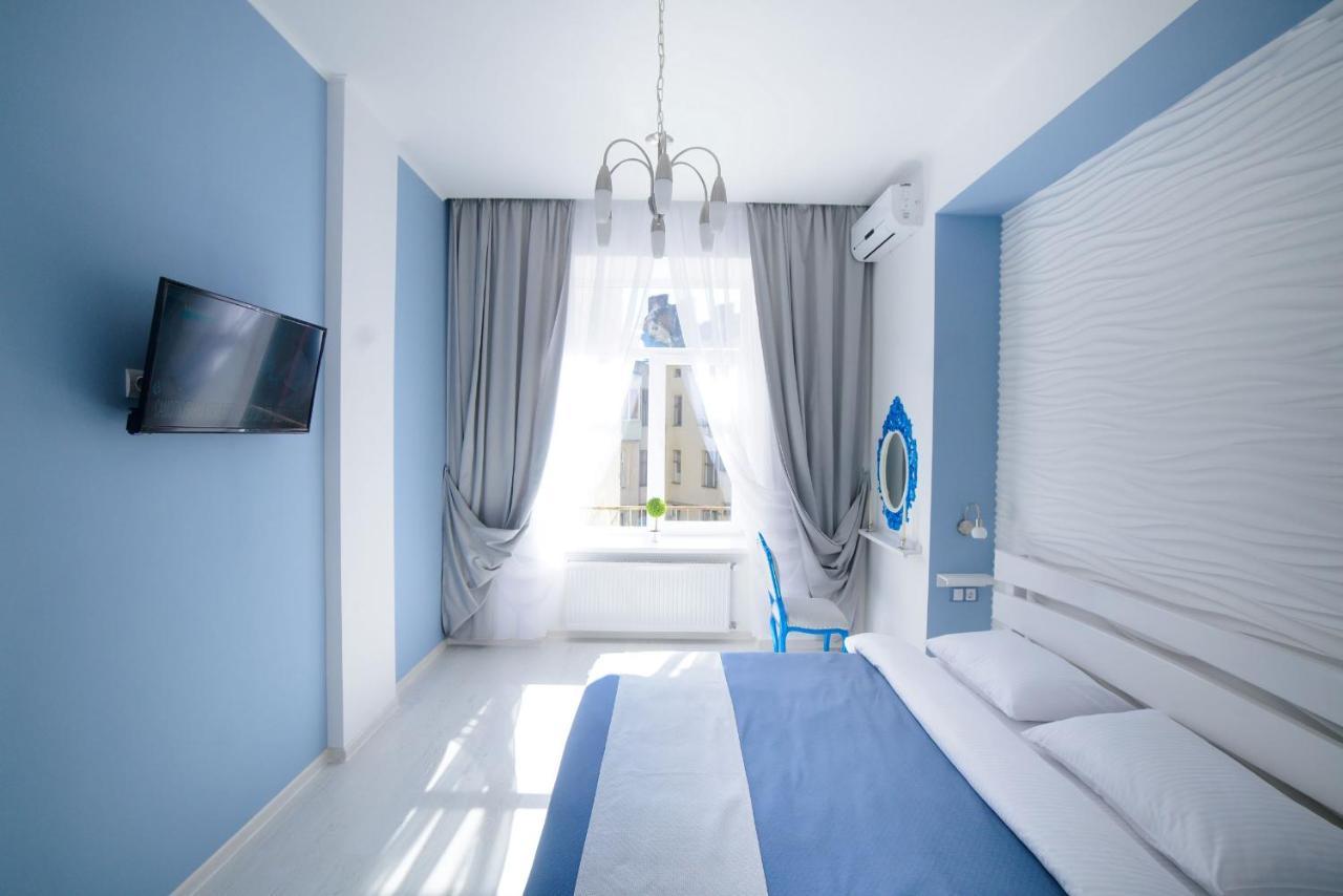 Modern Apartment In Old City Center Lviv Extérieur photo